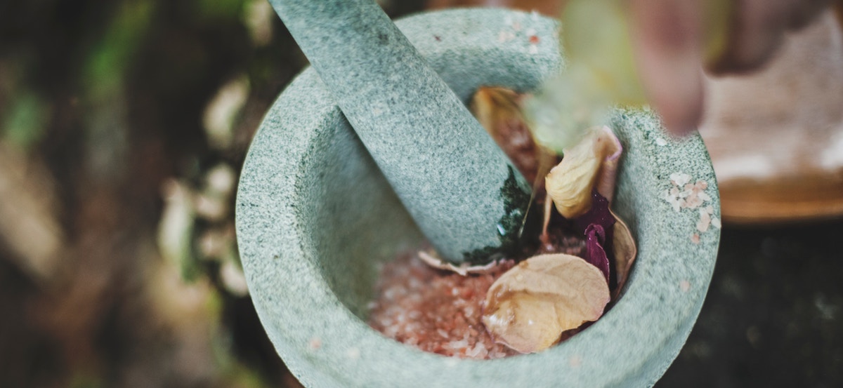 Why Essential Oils Work & 3 Surprising Uses for Our Fave Scents Why Essential Oils Work & 3 Surprising Uses for Our Fave Scents