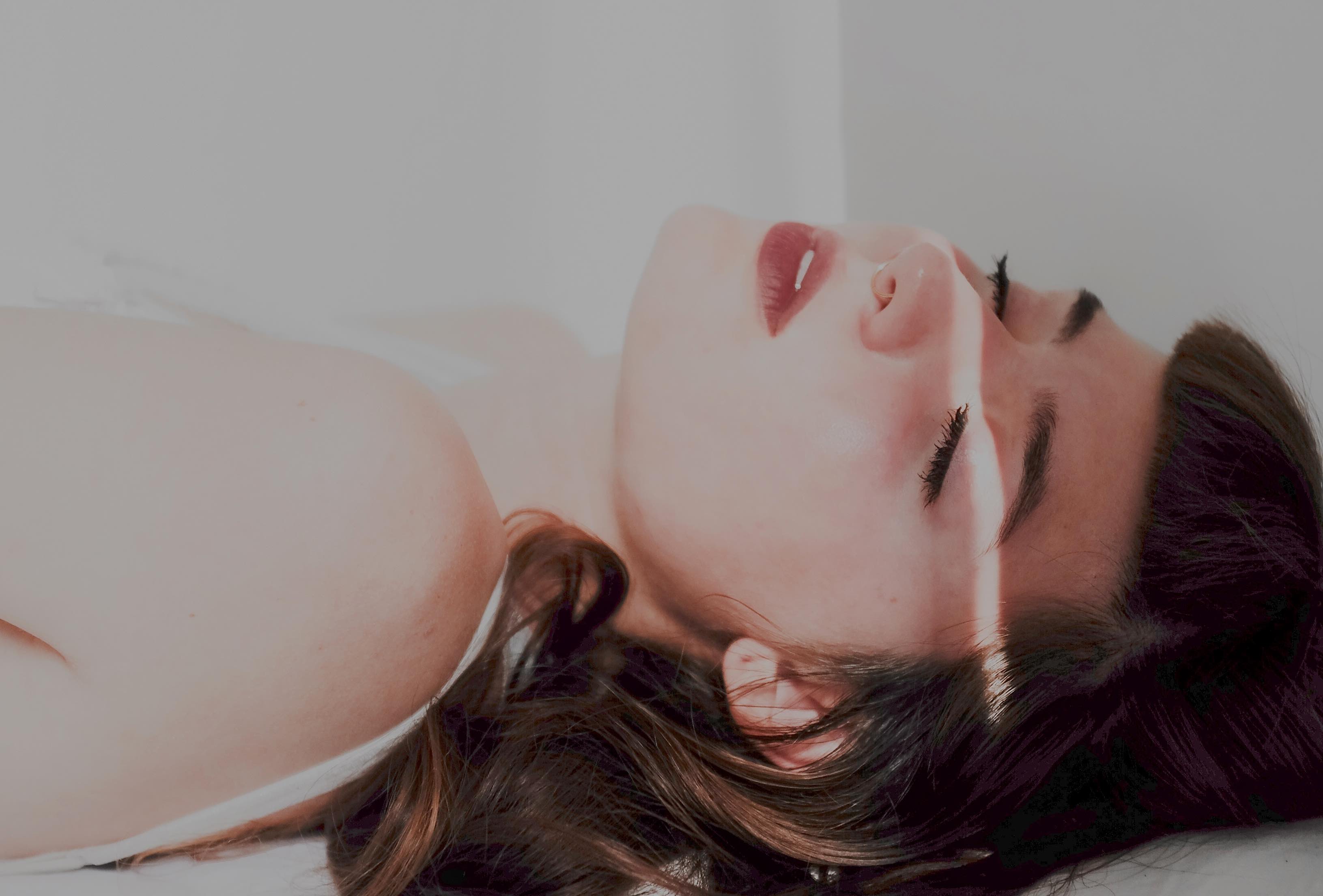 Tired? Try These 5 Free + Simple Pro Tips for Better Sleep Tonight! Tired? Try These 5 Free + Simple Pro Tips for Better Sleep Tonight!